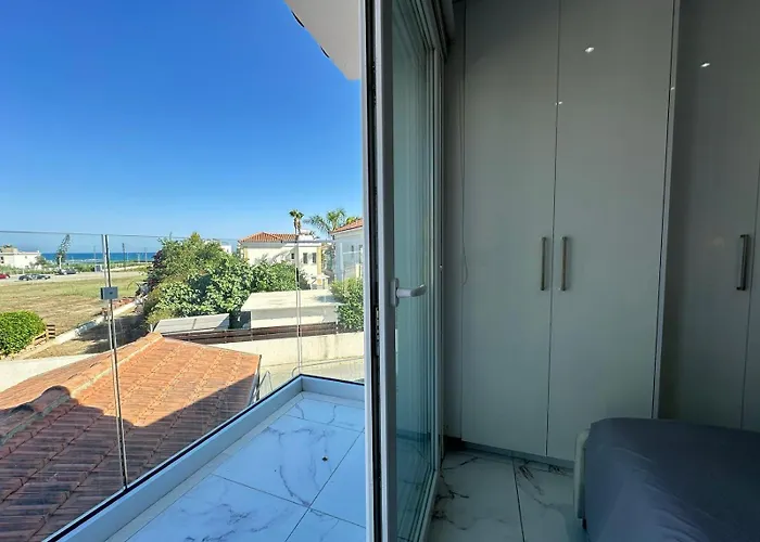 Апартаменты Lumiere Retreat 2 *