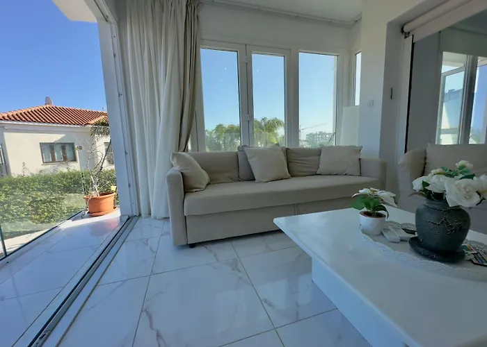 Апартаменты Lumiere Retreat 2